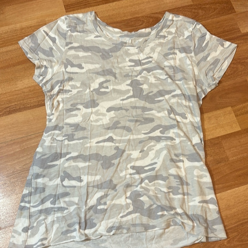 Gap Camo Top